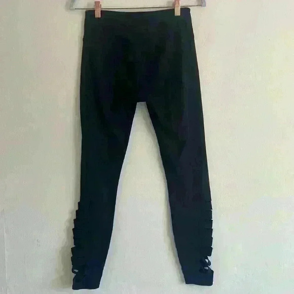 Abercrombie & Fitch Black Leggings - Picture 4 of 4